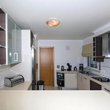 Daire Flat, Lagos